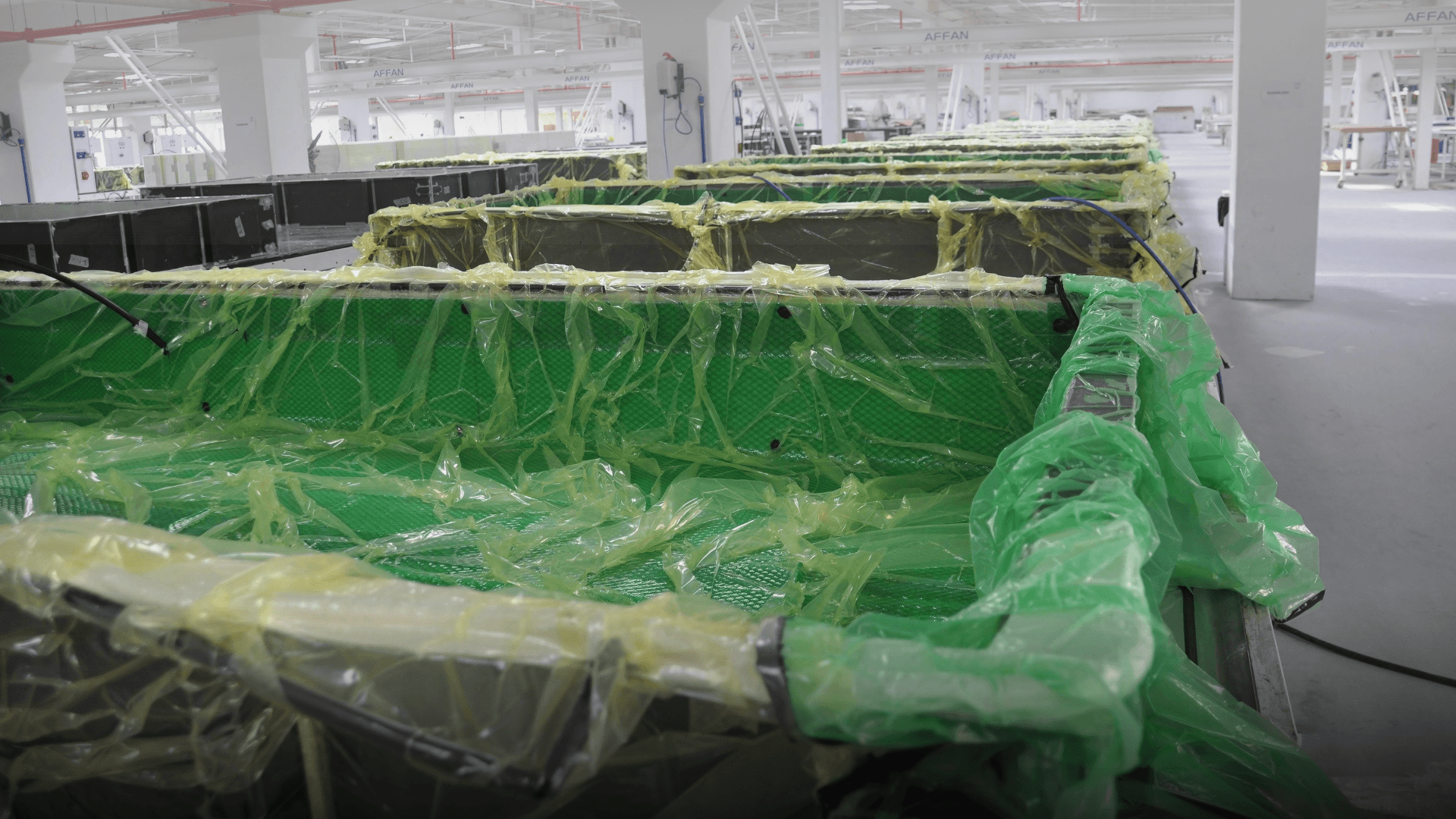 Vacuum Pump and Vacuum Machine for Advanced Composite Panel Production